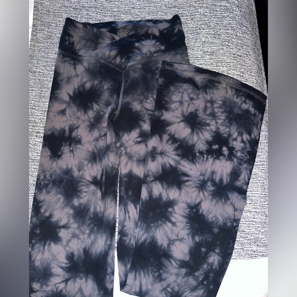 VS Pink flare yoga pants
